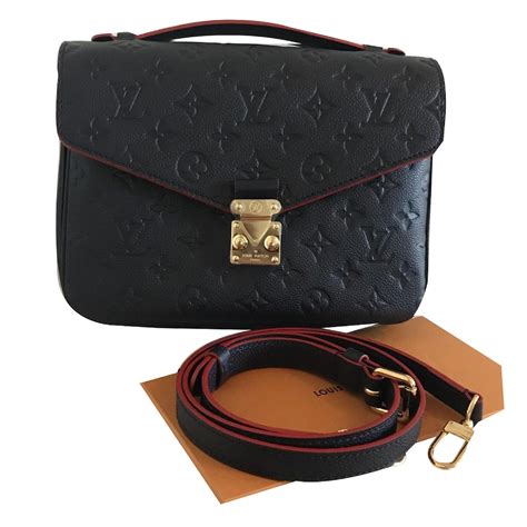 lv pochette metis online|lv pochette metis empreinte.